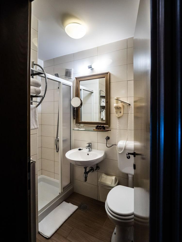 Piranesi Hotel 3*